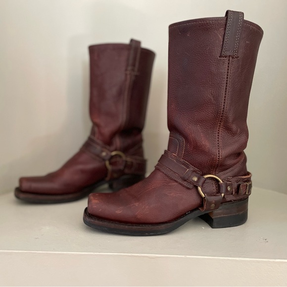 Frye Shoes - FRYE Made in USA Dark Ruby Brown Harness 12R Boots - 8.5